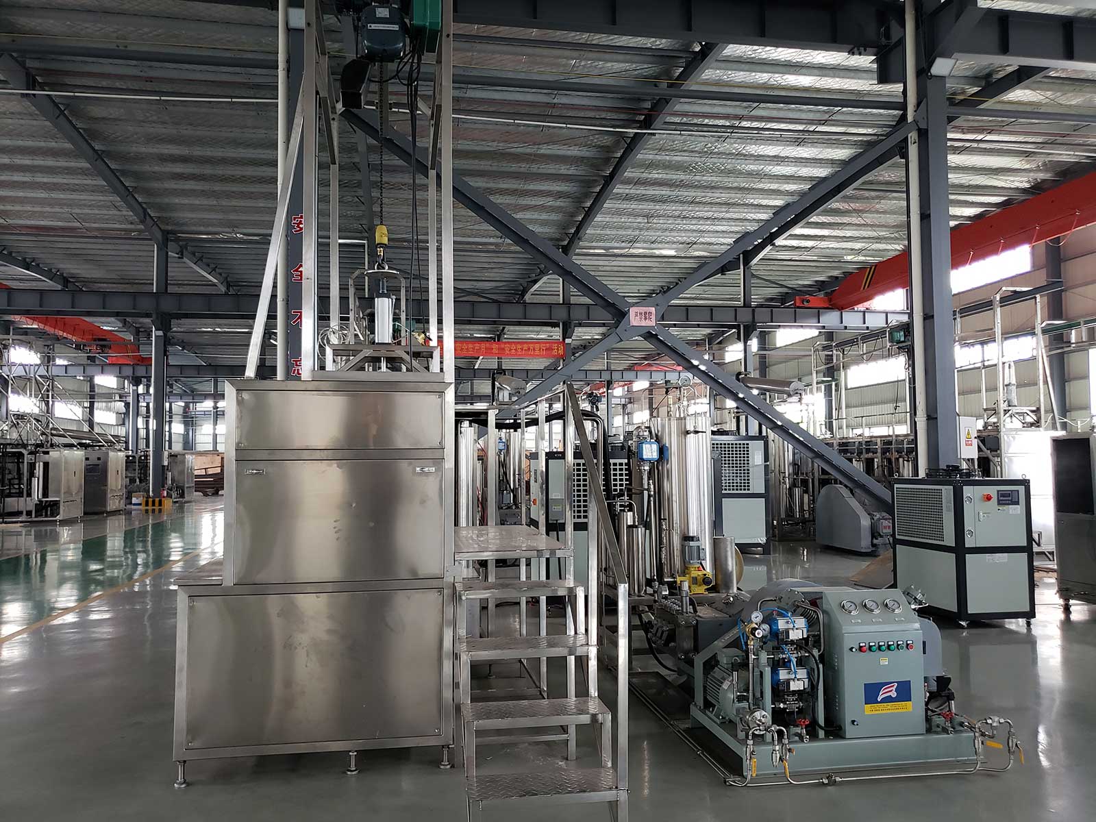100L Supercritical CO2 Extraction Equipment