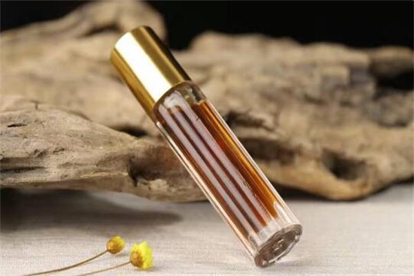 agarwood essential oil