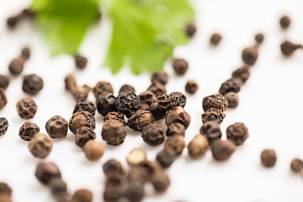 Supercritical CO2 extraction of black pepper essential oil