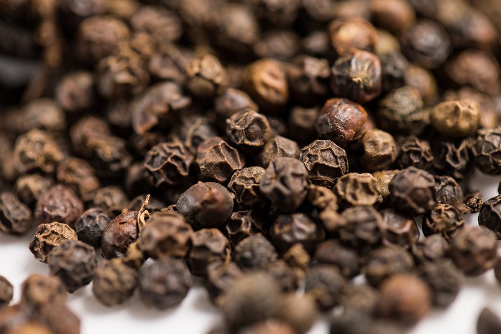 Supercritical CO2 extraction of black pepper essential oil