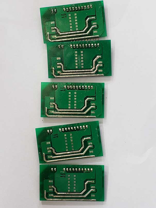 Supercritical CO2 fluid cleaning circuit board